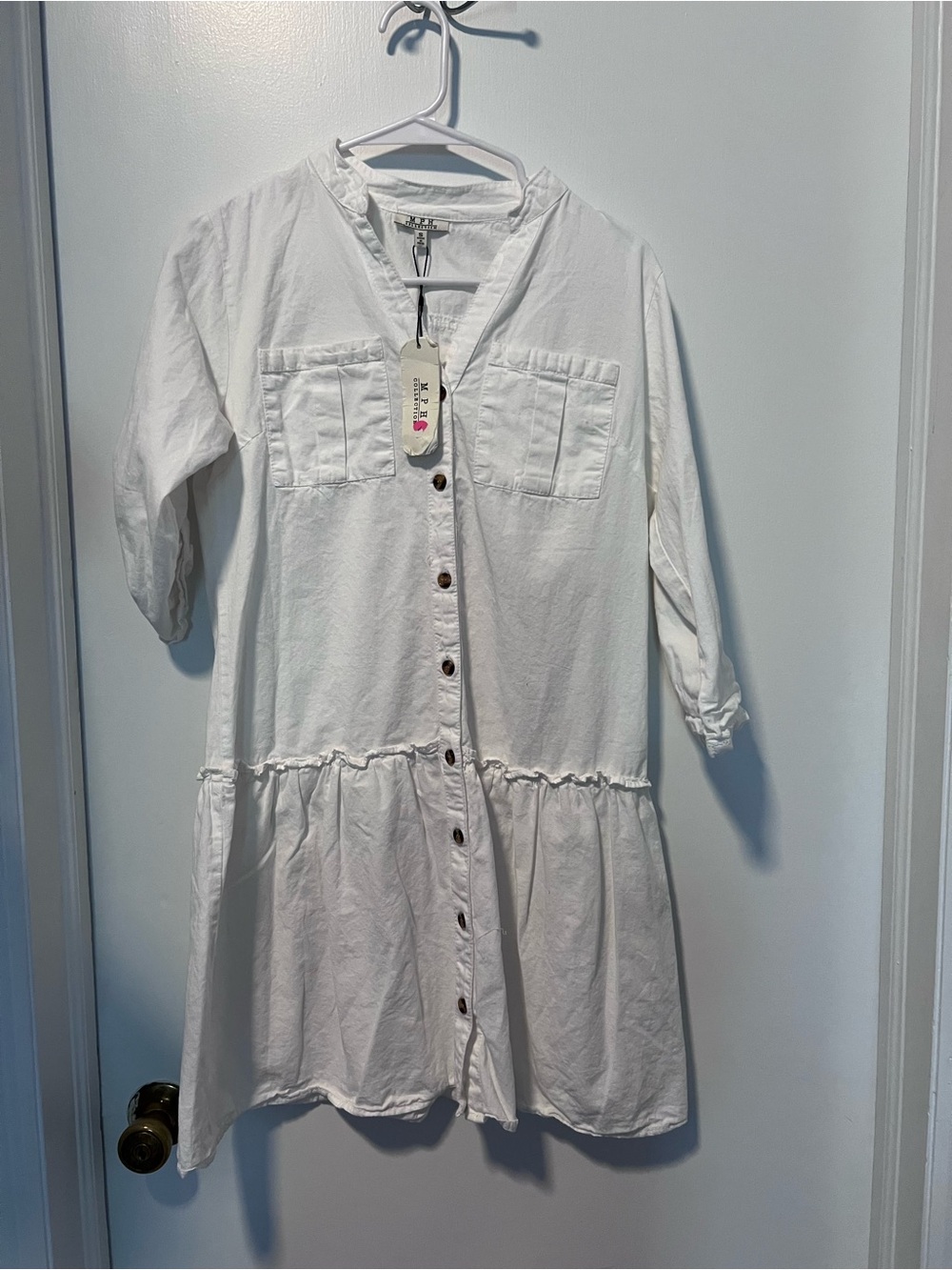 Women's White Button-Front Long Sleeve Tiered Shirt Dress